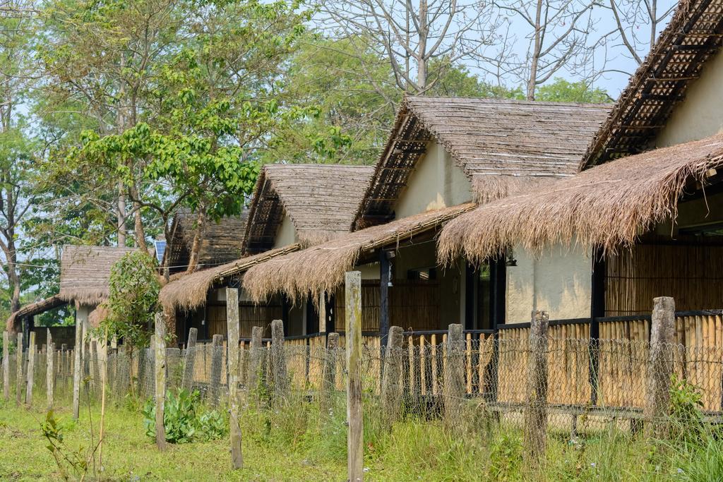 מלון Meghauli Siddhartha Wildlife Retreat מראה חיצוני תמונה